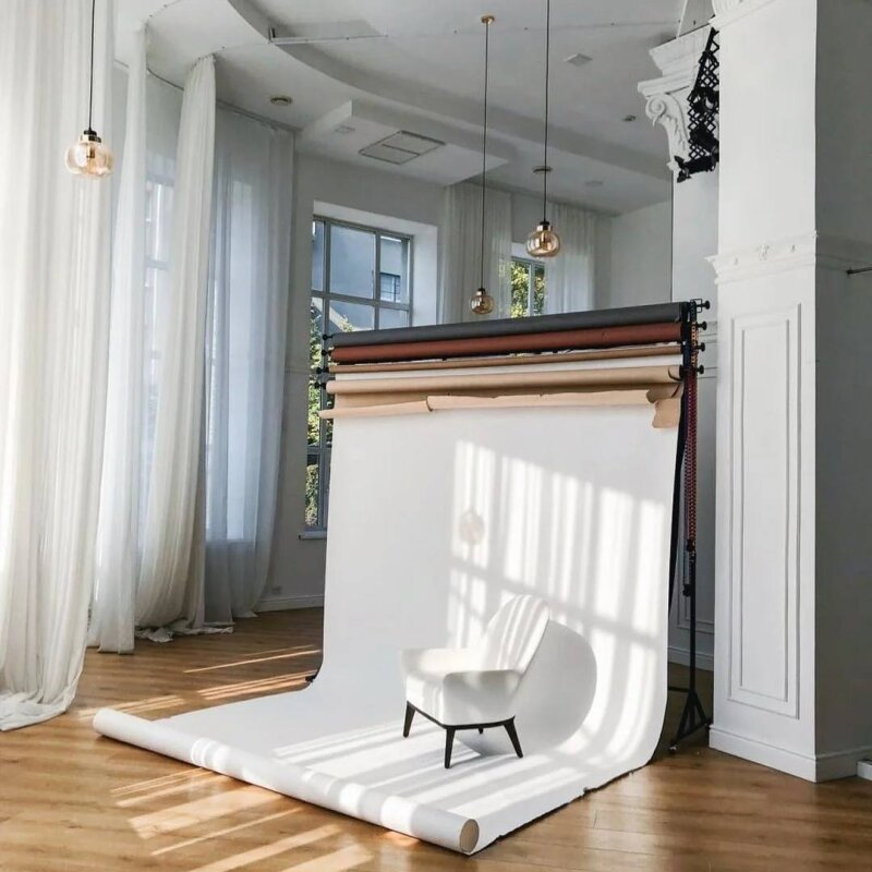 Фотостудія Parfait — зал Grand Parfait у центрі Харкова | Оренда фотостудії 100 м² з панорамними вікнами, циклорама, стильні інтер’єри