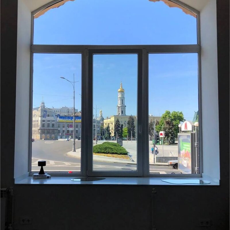 Фотостудія Studio19 Харків — оренда зали в центрі | мінімалізм, панорамні вікна