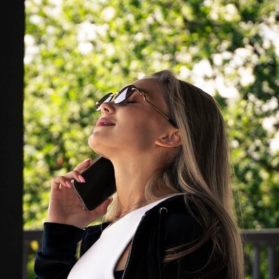 Літня вулична фотосесія в центрі Харкова біля фонтану — фото 4
