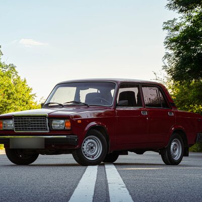 Ретрофотосесія з ВАЗ-2107 — вечірня зйомка авто й портрет — фото 12